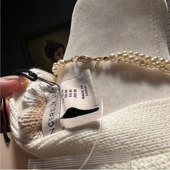 New Sincerely Jules Cream and Brown Checkered Cardigan. Size M - Picture 6 of 6